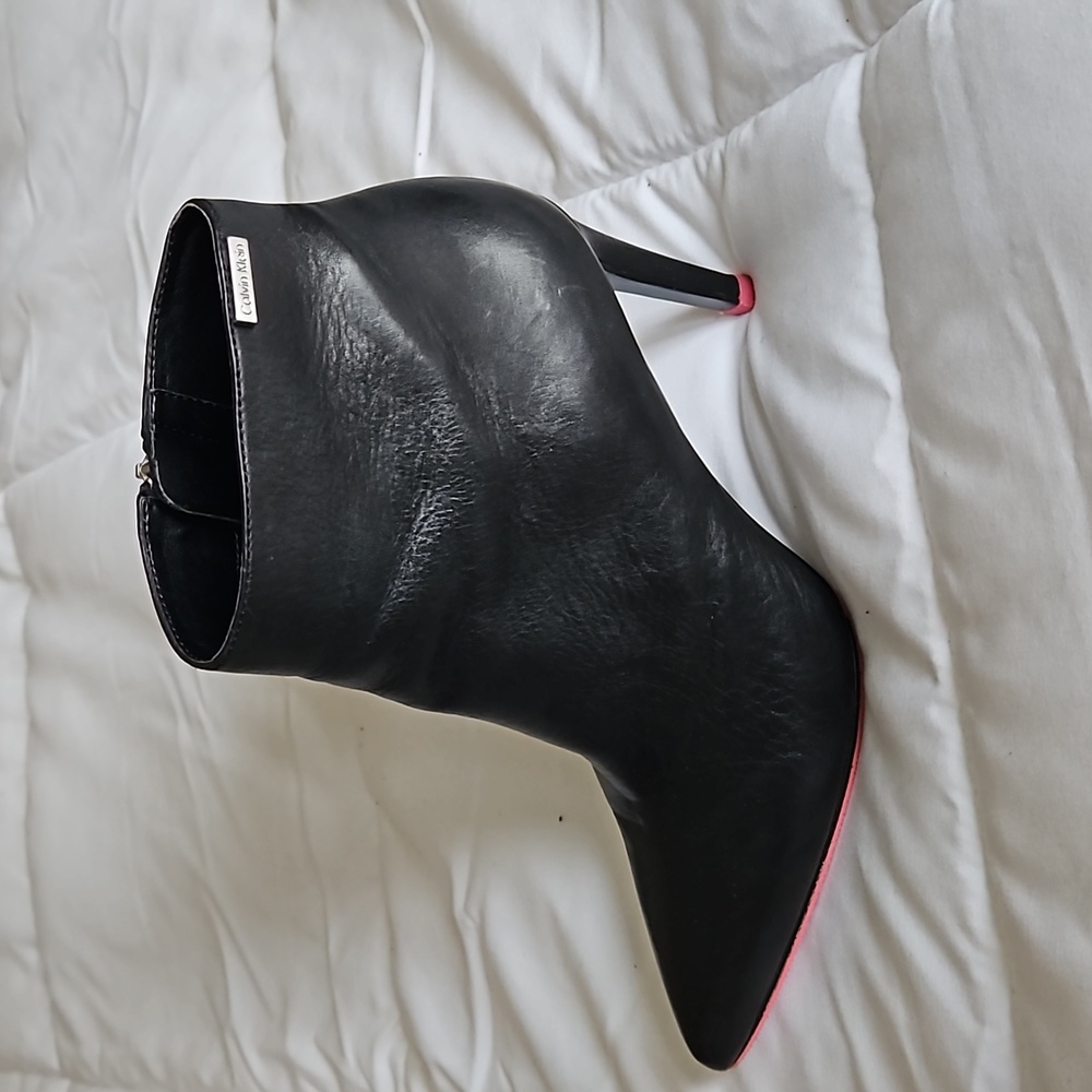 CALVIN KLEIN Clariss' Pointy Toe Bootie